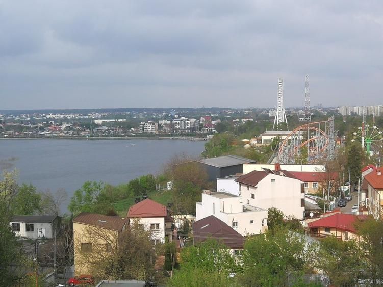 Inchiriere apartament 2 camere  Lacul Tei - Poză 7