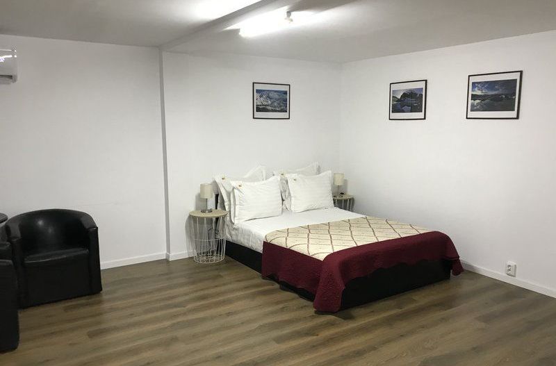 Casa Vila 6 camere || Piata Victoriei || Buzesti || Curte Libera 300Mp - Poză 30