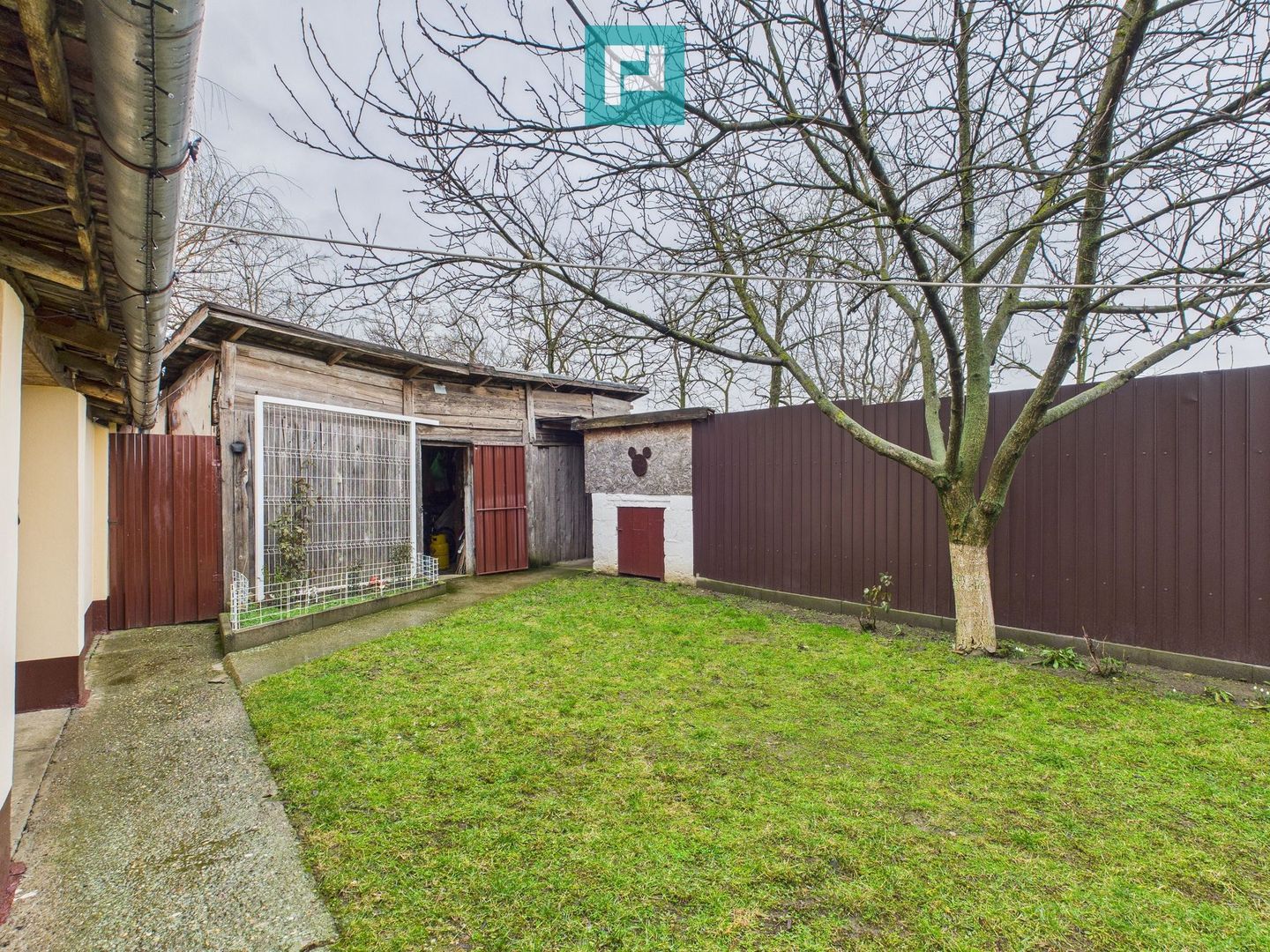 Casă cu 2 corpuri și 3 camere în Nădab - Poză 9