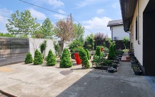 Parter cu structură pentru etaj, curte amenajată și organizare impeca - Poză 51