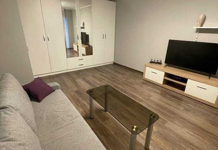 Garsonieră decomandată de închiriat Piața Sudului-Olteniței - Poză 5