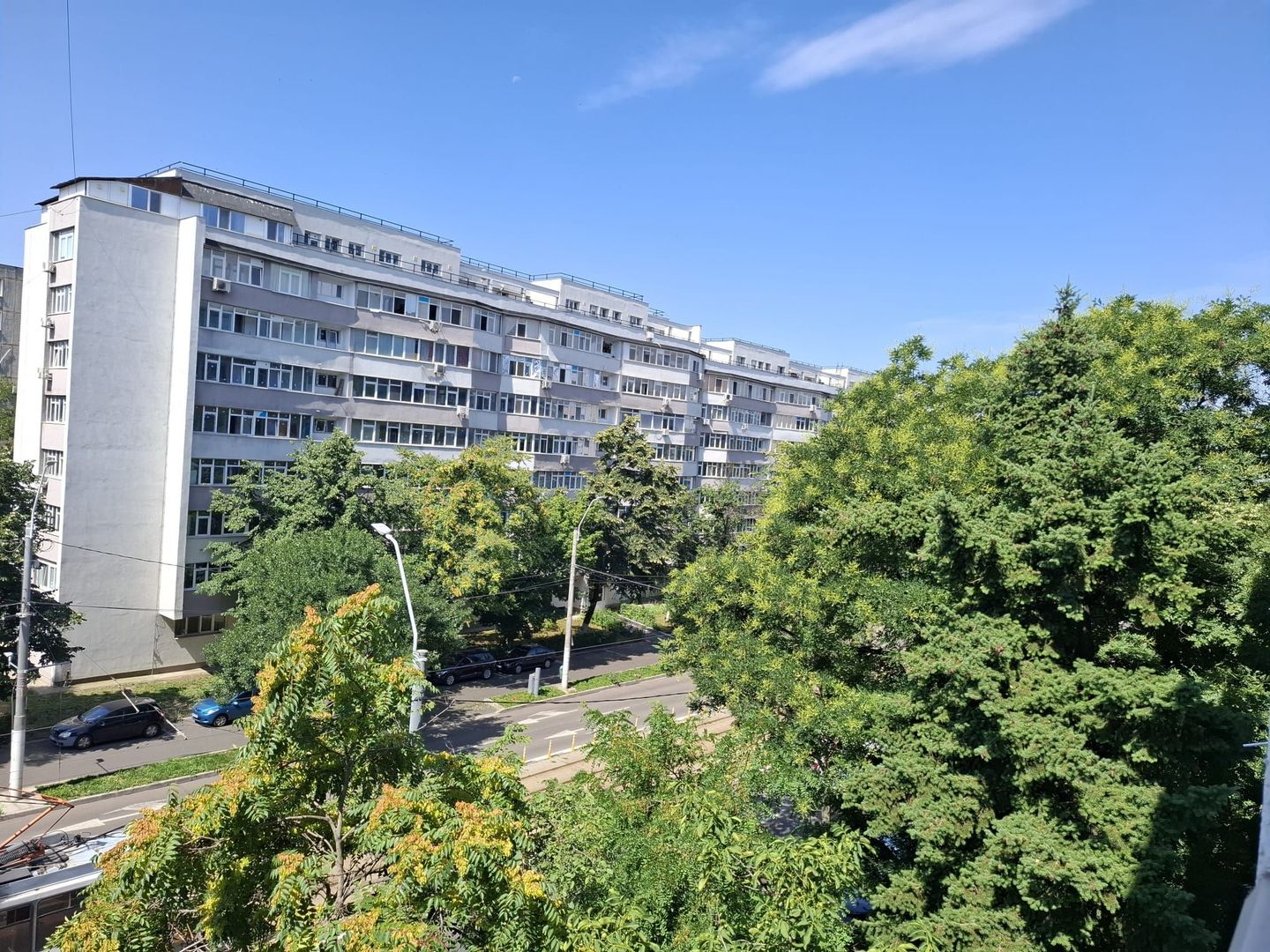 Bloc stradal, REABILITAT, vedere mixta, FARA RISC SEISMIC, NEGOCIABIL - Poză 1