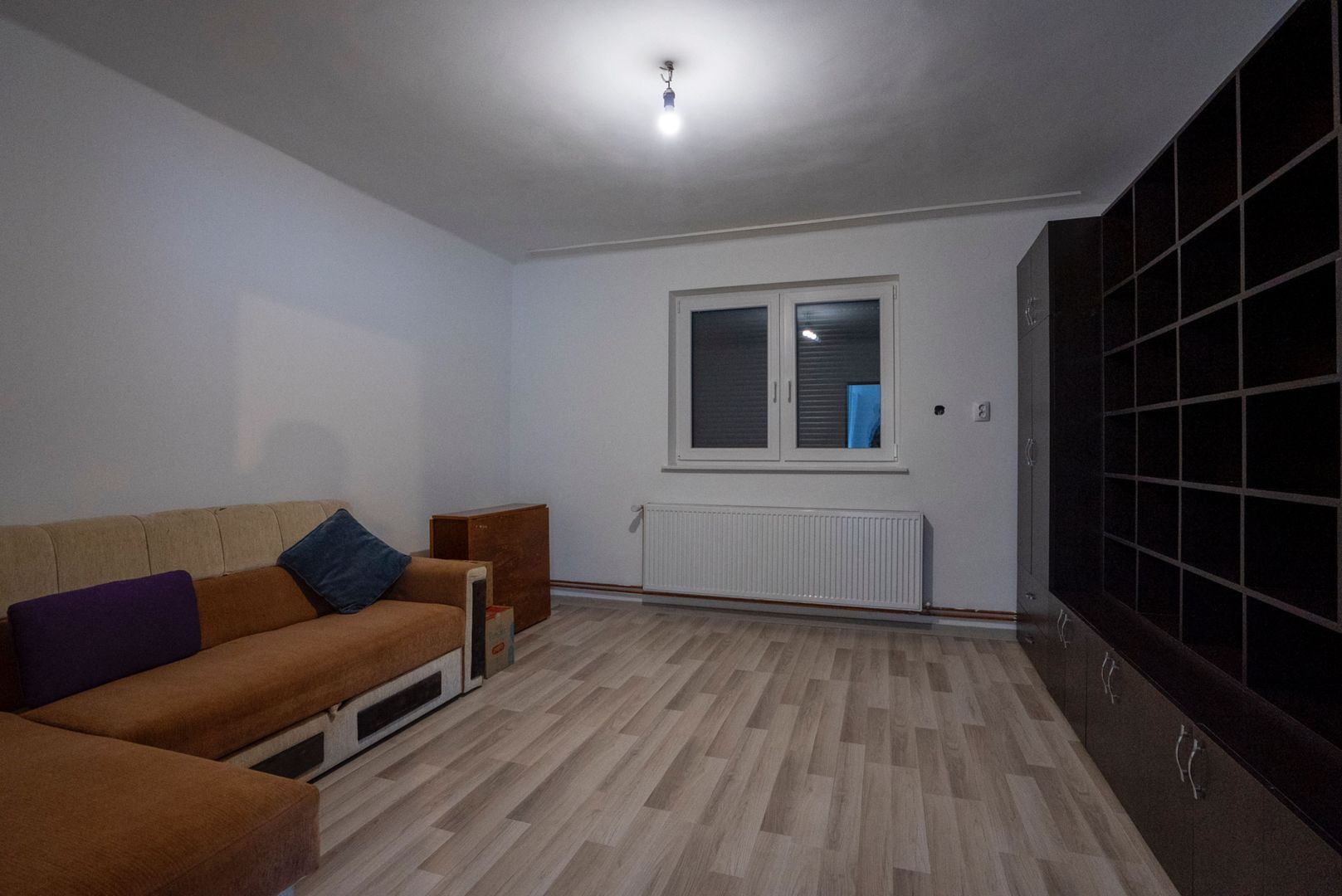 Casa Oradea 4 camere 1100 mp teren panouri si baterie de stocare - Poză 8