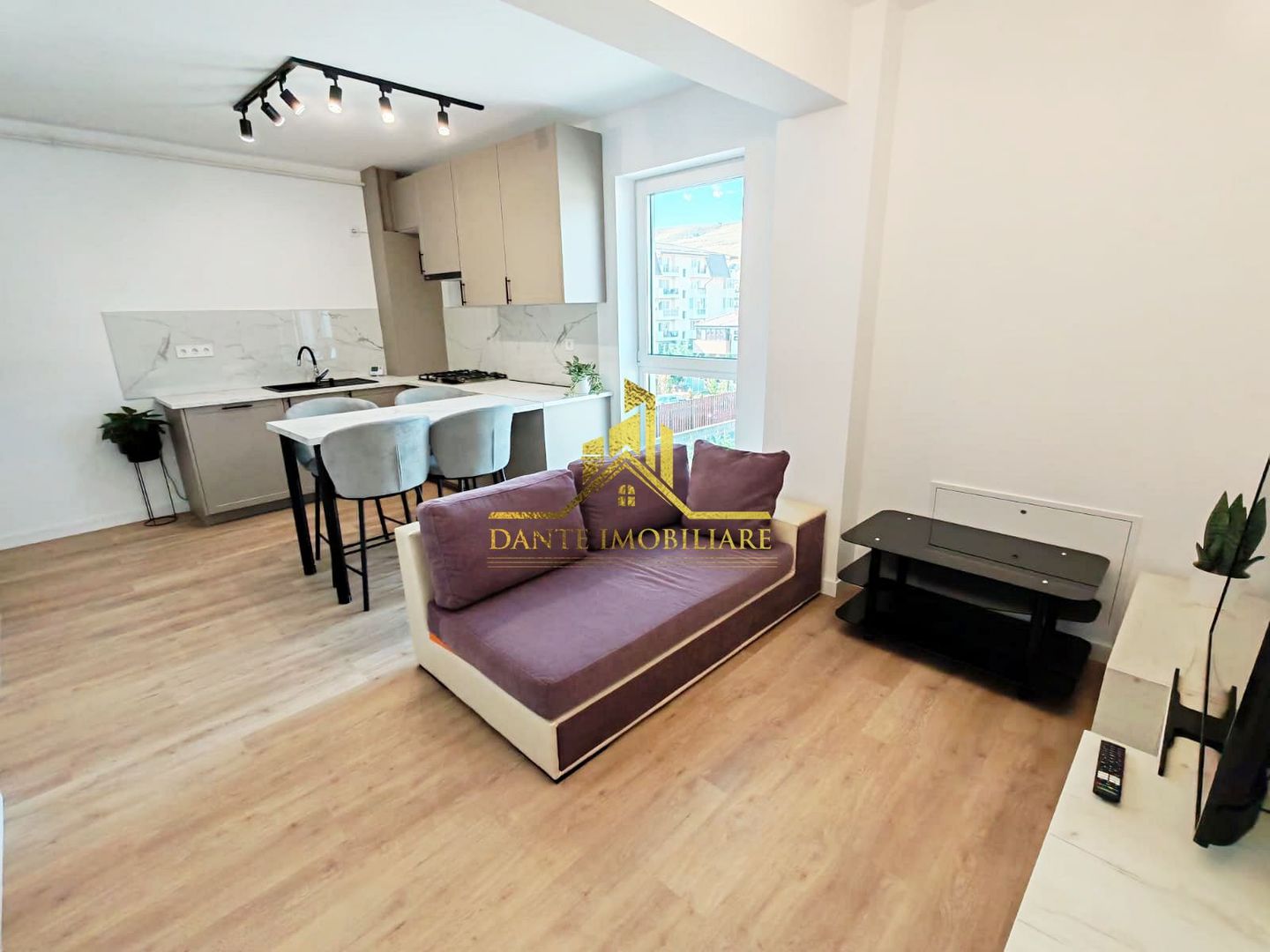 3 camere, ultrafinisat, modern, bloc nou, balcon, parcare, Floresti - Poză 10