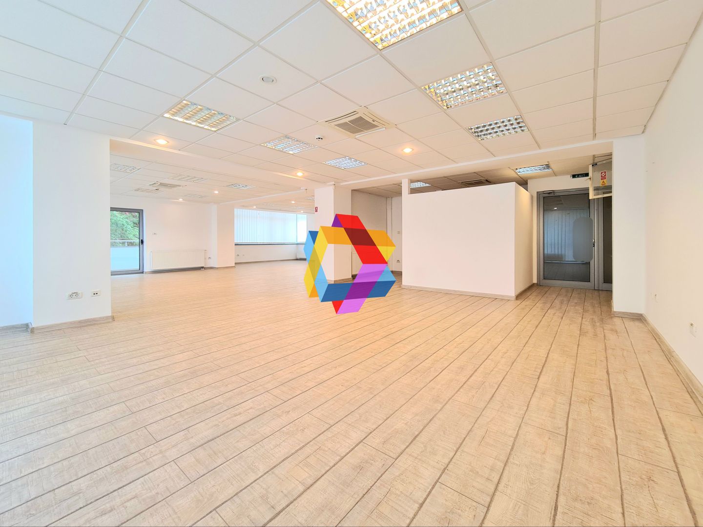 Spatiu birouri de închiriat Brasov - 126 mp # Plus-imo.ro - Poză 1