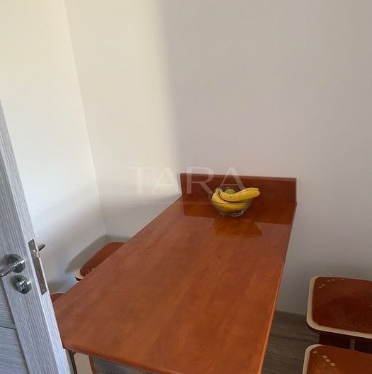 OCAZIE. Vanzare apartament cu 4 camere, central in Apahida. - Poză 4