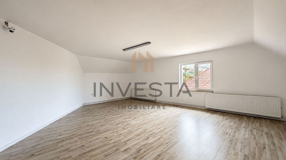 Vila spatioasa cu 15 camere de inchiriat in zona Andrei Muresanu - Poză 22
