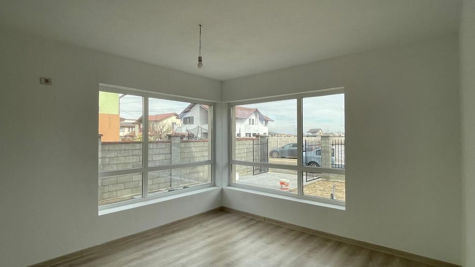 Duplex 4 camere - toate utilitatile - Mosnita Noua - Poză 2