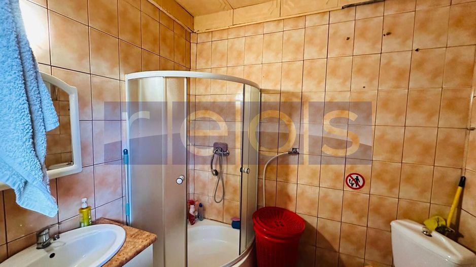 CASA DE VANZARE | CREVEDIA | 5 CAMERE - Poză 12