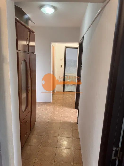 Apartament cu 3 camere in zona Lujerului-7 Minute de Metrou - Poză 1