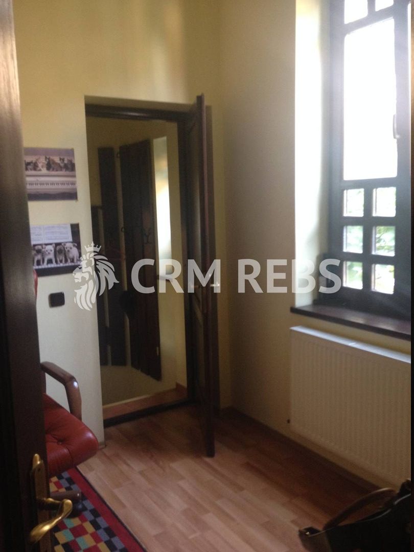 Apartament cu 3 camere în zona Calea Victoriei - Poză 2