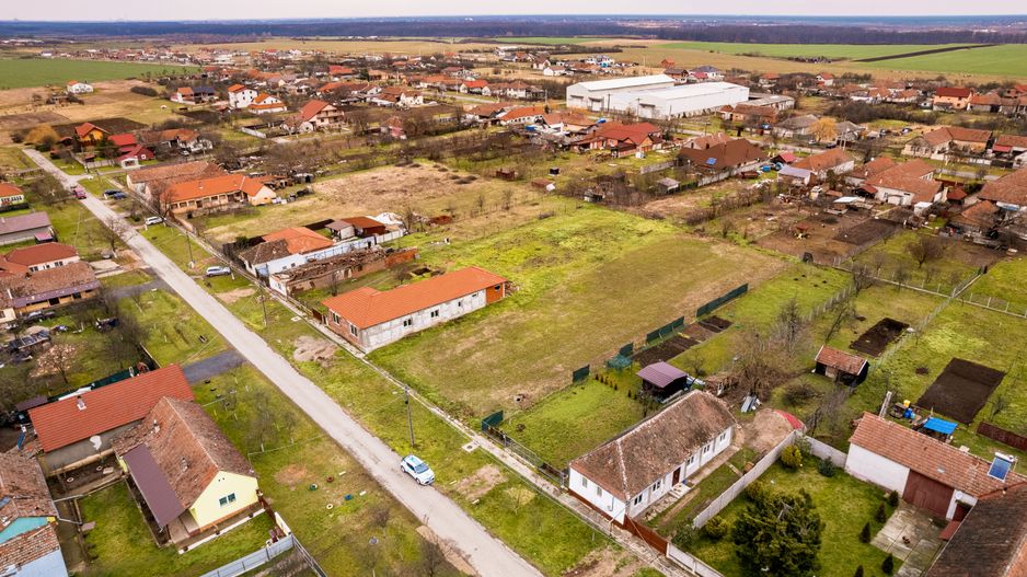 Teren intravilan în Aluniș - Poză 2