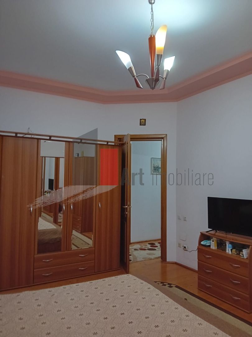 APARTAMENT 3 CAMERE SEBASTIAN - Poză 3