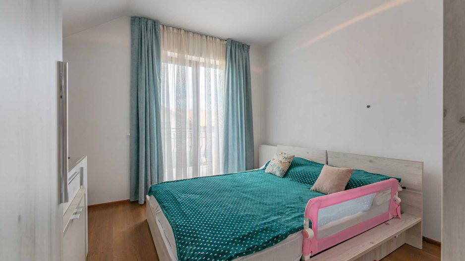 Casă familială în Sânpetru, pe strada Speranței - Poză 9