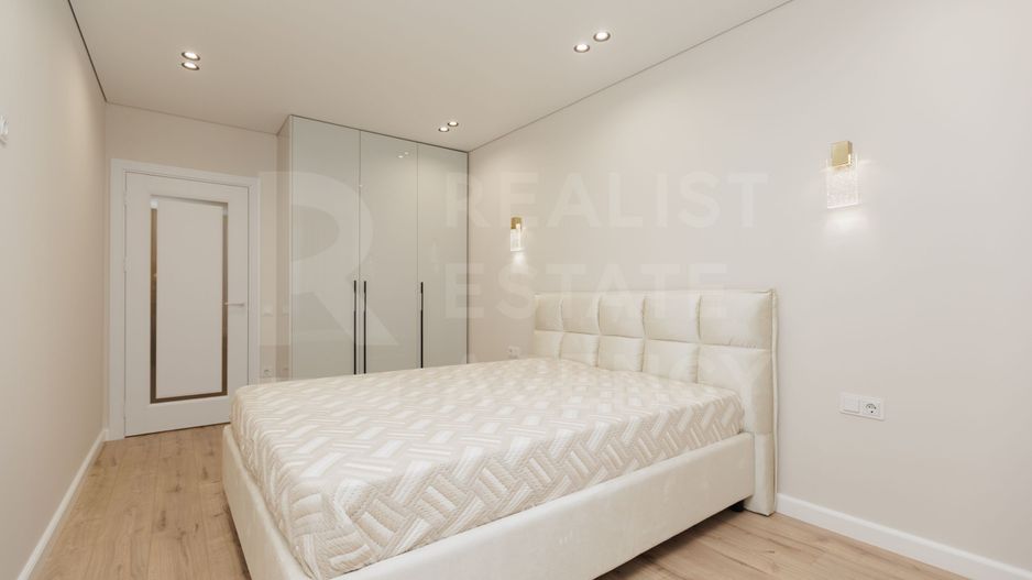 Vânzare, apartament, 2 odăi + living, str. Ion Buzdugan, Buiucani - Poză 10