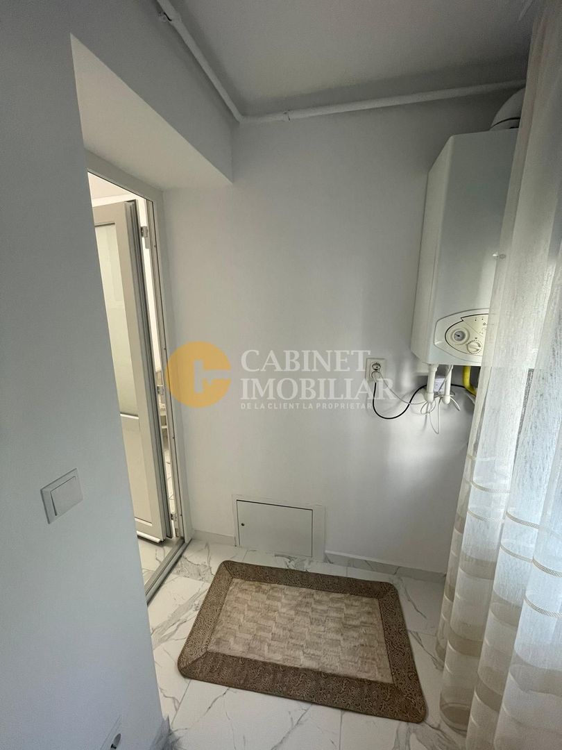 Central - Tg Cucu bloc tip Vila - 2 camere Decomandat RENOVAT 60mp - Poză 9