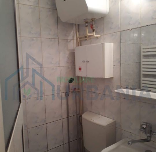 Garsonieră renovată în Tătărași - Ciric, 12 mp, lângă Stadionul Tepro - Poză 2