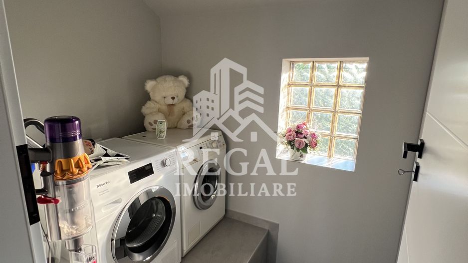 Casă modernă tip duplex, ideală pentru 2 familii – in loc. Strei - Poză 24