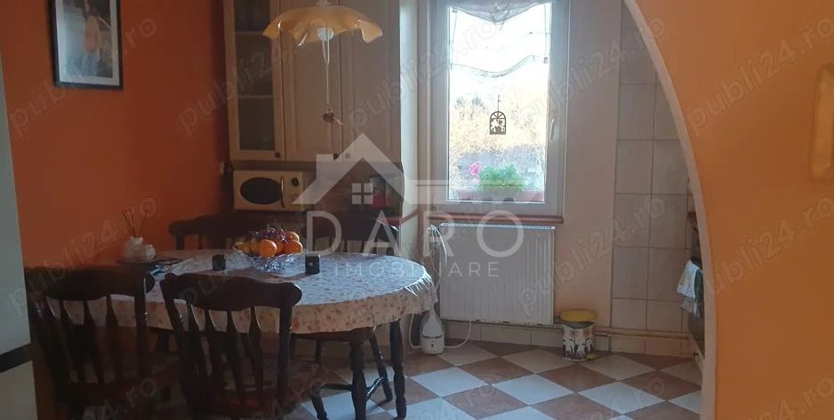 Vând apartament modern, intretinut - Poză 2