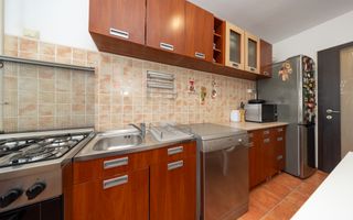 2 camere decomandat, 53 mp, Electroprecizia Săcele - Poză 9
