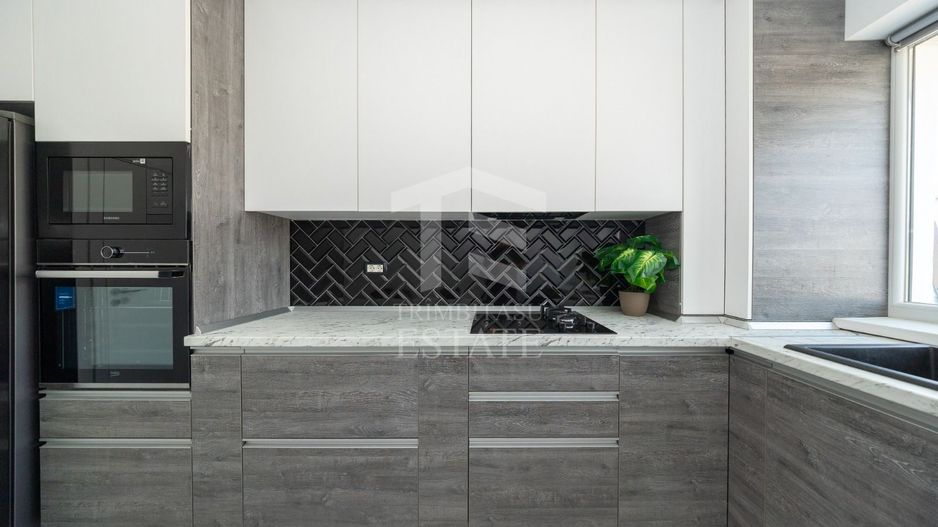 Subcetate|Coresi-Apartament 2 camere 60 mp+loc de parcare - Poză 1