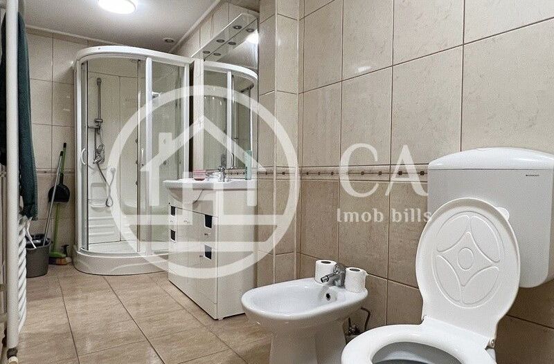 Apartament de închiriat cu 3 camere în zona Rogerius, Oradea - Poză 7