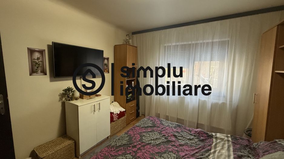 Apartament 3 camere decomandat - Poză 12