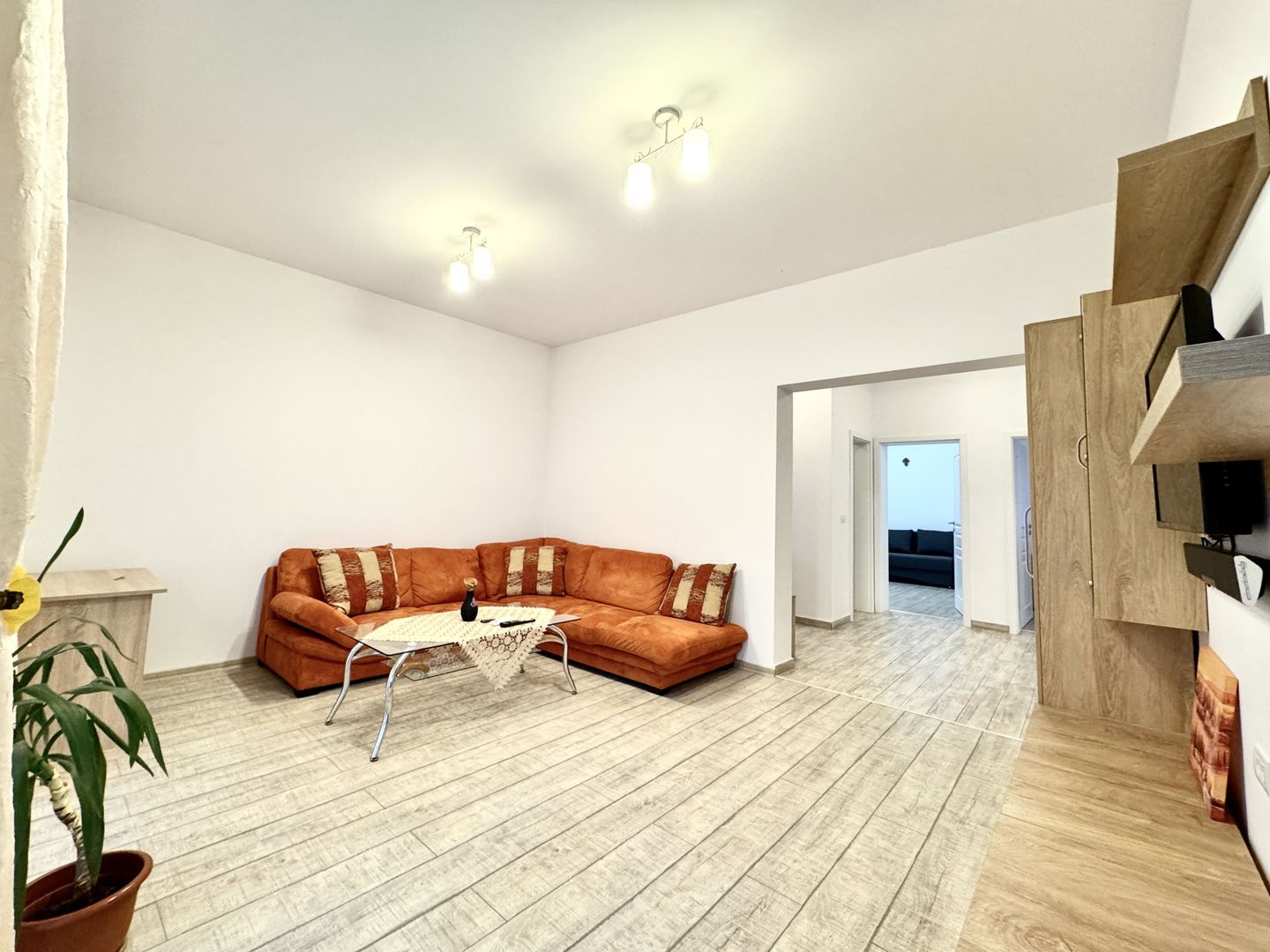 Casă plan Parter de Închiriat în Dumbrăvița – Lângă Parcul Central - Poză 7