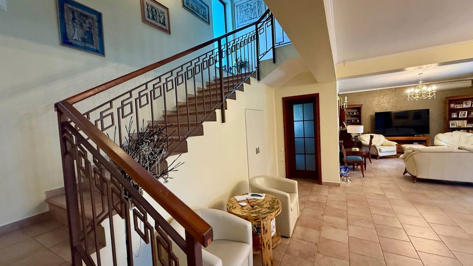 Vila 6 Camere de Vanzare I Mogosoaia - Poză 10