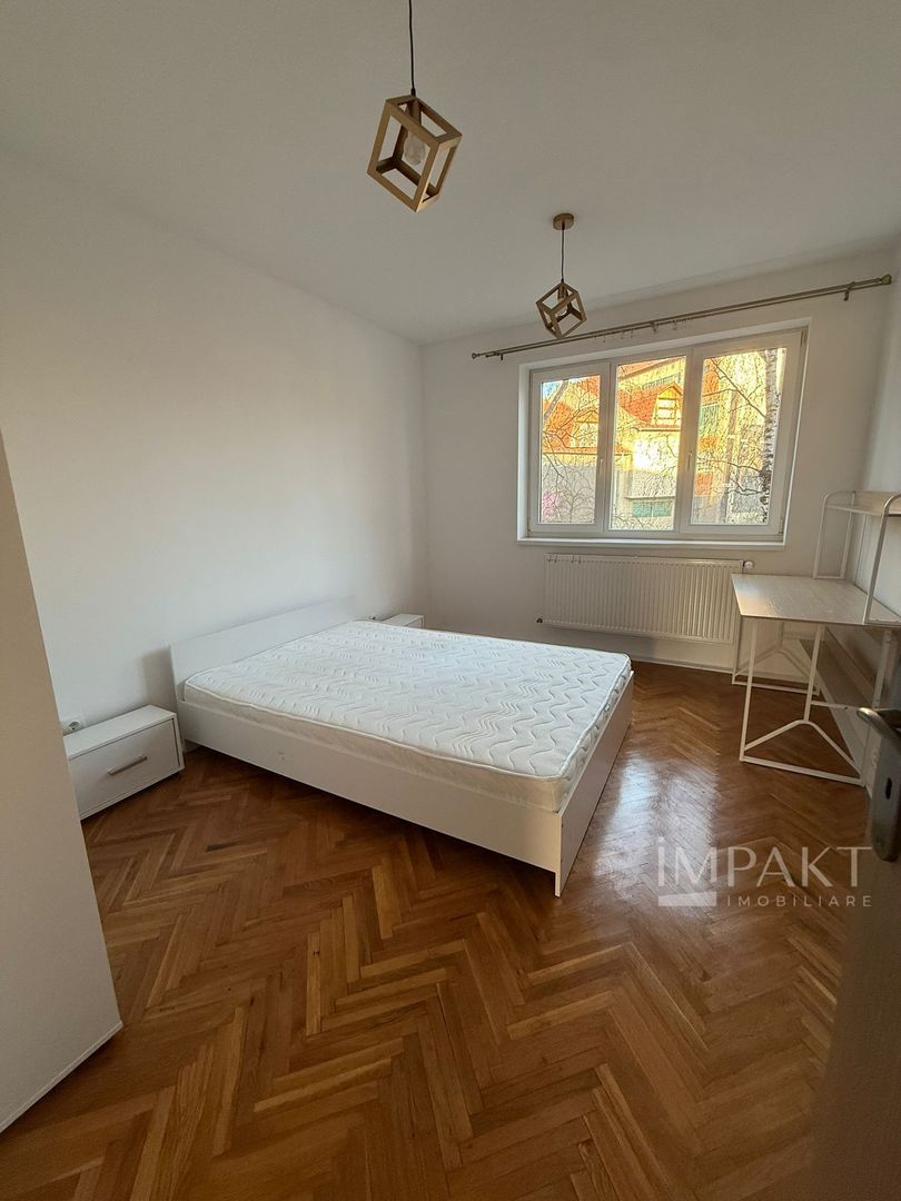 3 camere de inchiriat in zona Platinia - Poză 4
