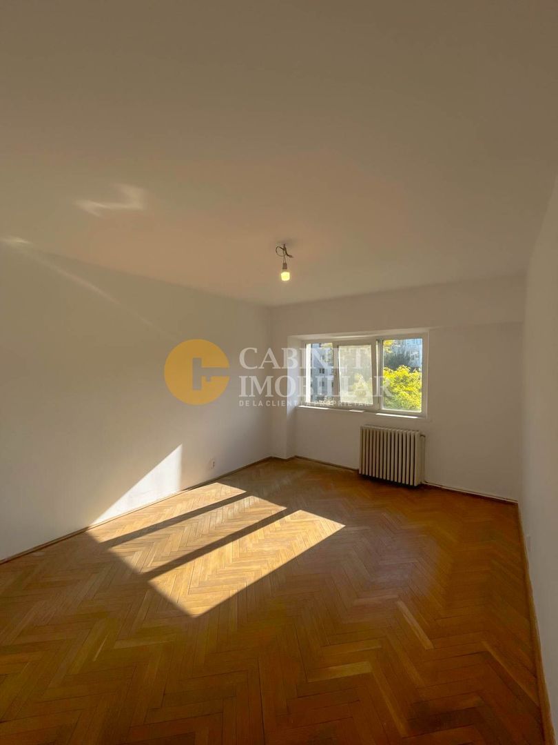 4 camere decomandat - 79 mp - Zona Galata - Poză 1