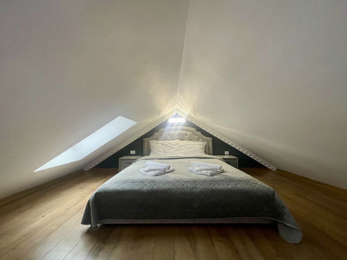 Casa moderna de inchiriat | Burdujeni | Pret pe zi - Poză 8