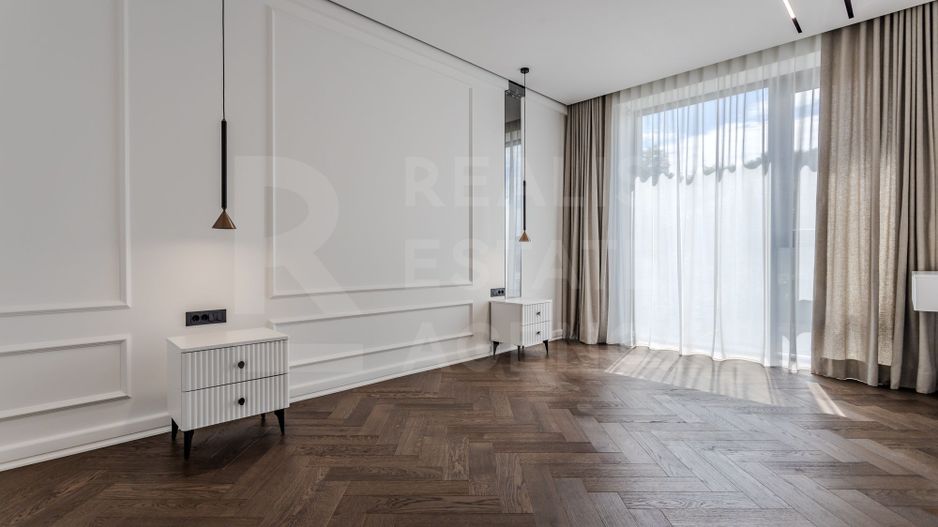 Chirie, apartament, 4 camere, str. Universității, Centru - Poză 20