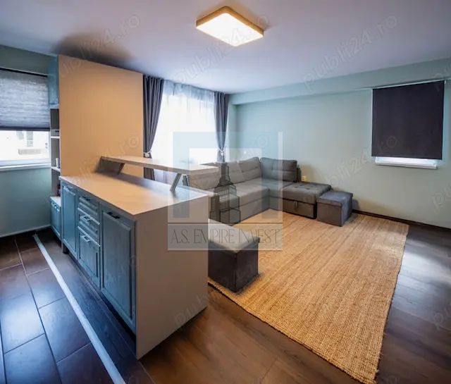 Apartament 3 camere- zona Tractorul - Poză 1