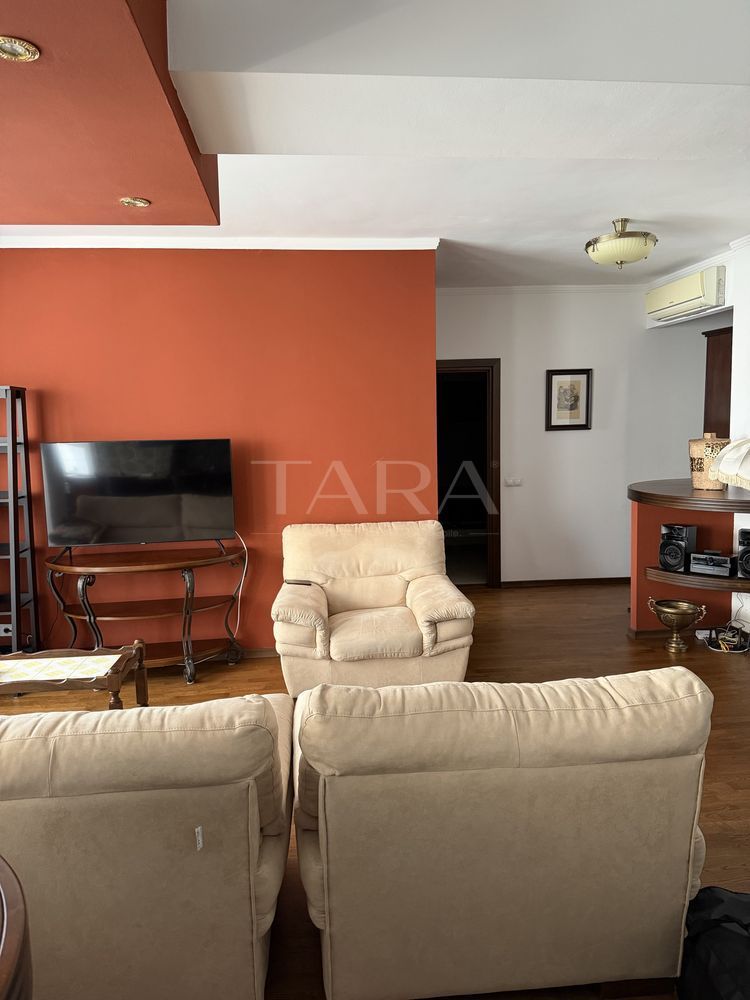 Apartament spațios cu 3 camere, 93 mp utili, zona Regina Maria. - Poză 3