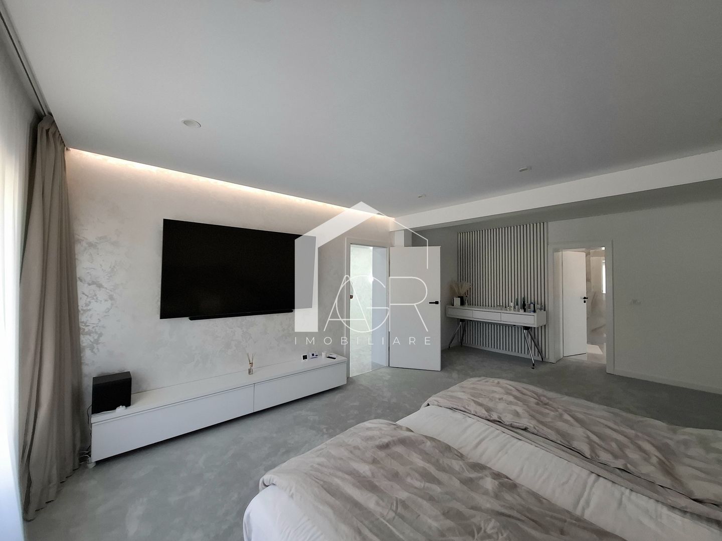 Vila cu 5 camere de vanzare, Strejnicu - Poză 12