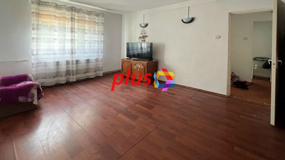 Oportunitate Apartament cu trei camere, zona Astra 52 mp - Poză 1