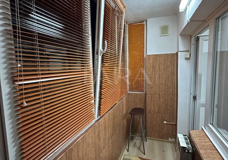 Garsonieră cu balcon, etaj intermediar. - Poză 6