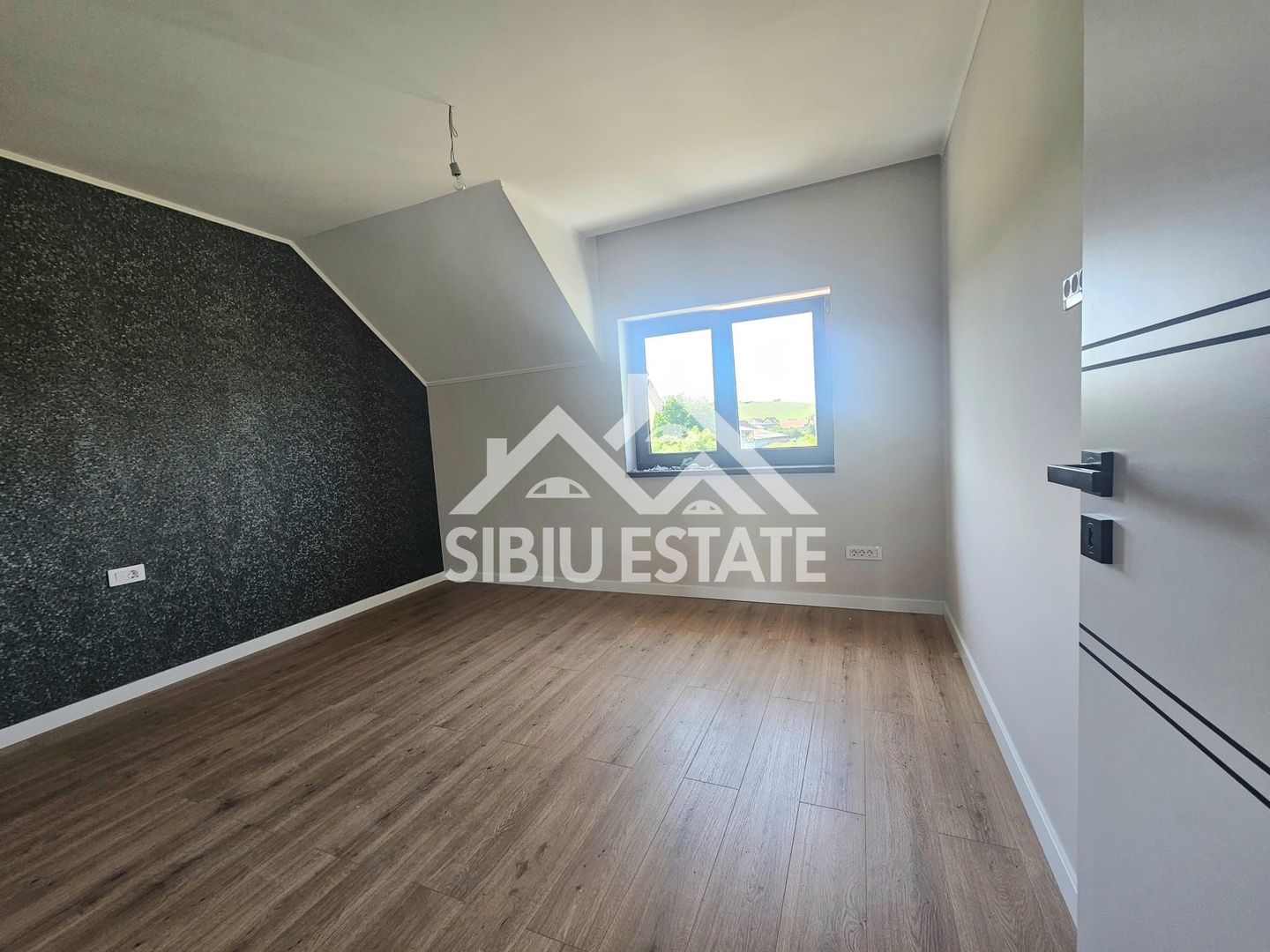 Casa 4 camere 2 bai gata de mutat - Poză 12