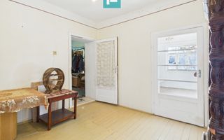 Casă+spaţiu comercial în Ghioroc, vânzare în rate - Poză 7