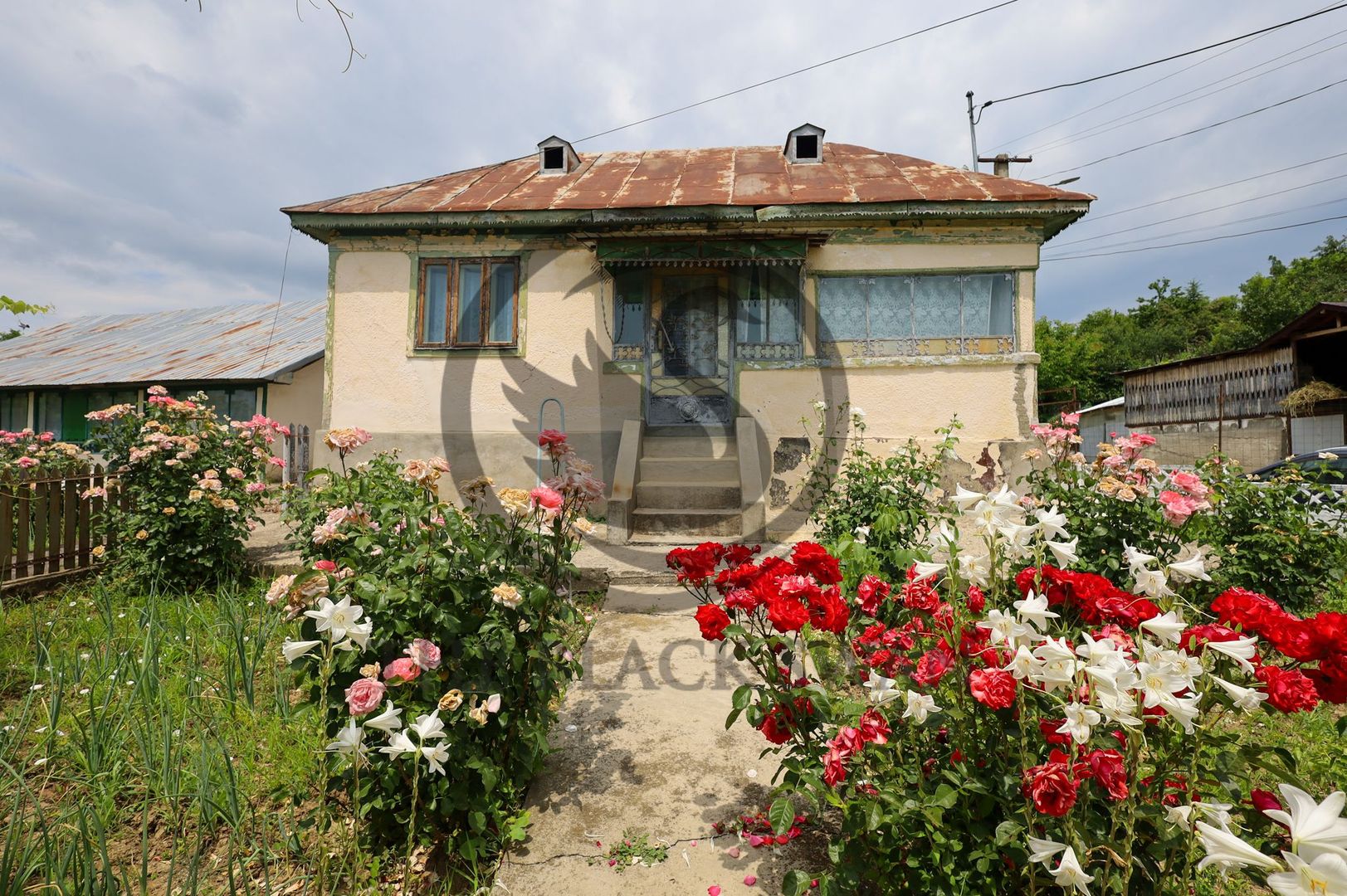 Casa cu 5 camere de vanzare | 700 mp teren | Valea Dulce, Prahova - Poză 1