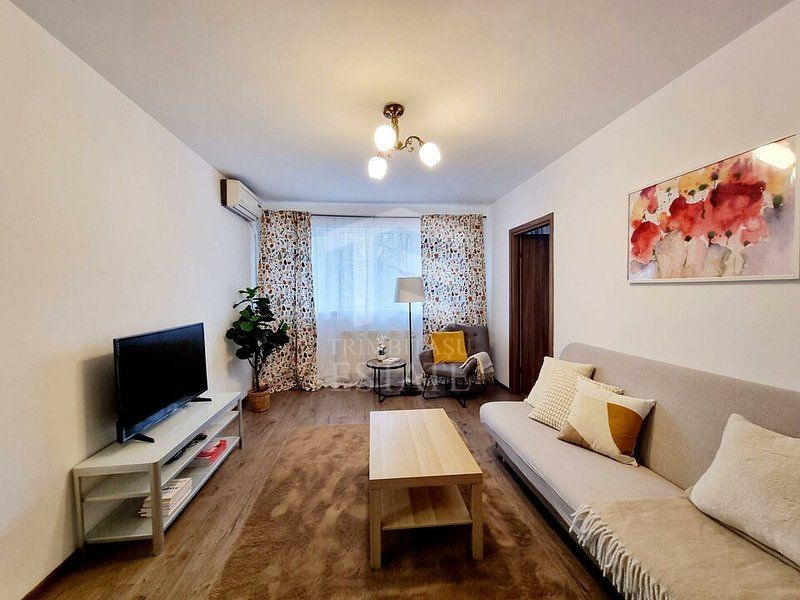 3 Cam Renovat Victoriei Iancu de Hunedoara Metrou Stradal Vedere Spate Lateral - Poză 1