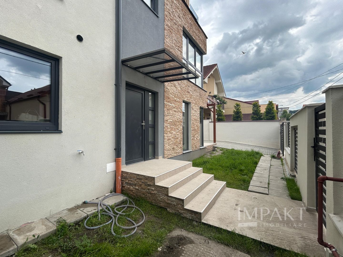 Inchiriere duplex modern, la 2 minute de Cluj Arena - Poză 2