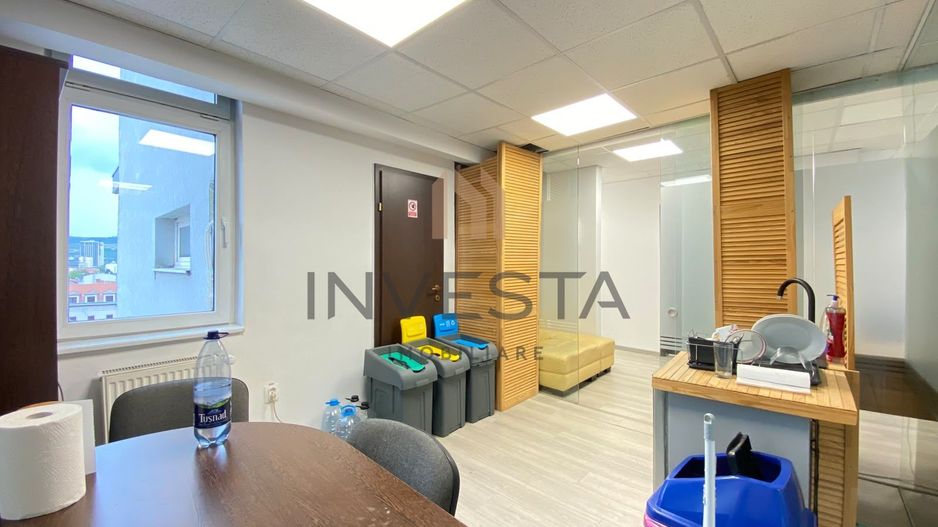 Apartament cu 4 camere decomandat, parcare, etaj intermediar, Centru! - Poză 9
