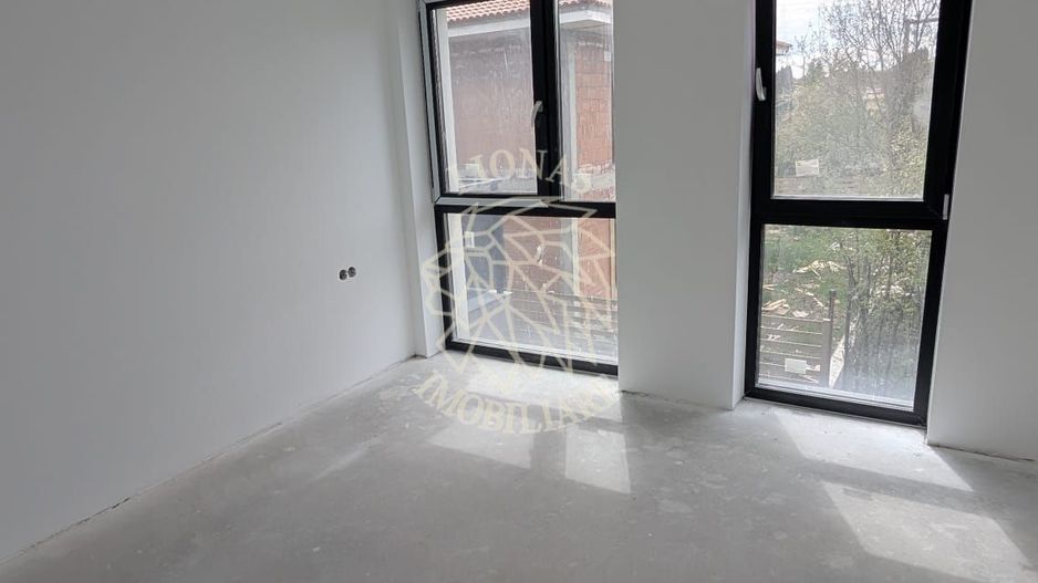 Apartament Ultrafinisat 3 camere-balcon-etaj 1-lift-Calea Moldovei - Poză 5