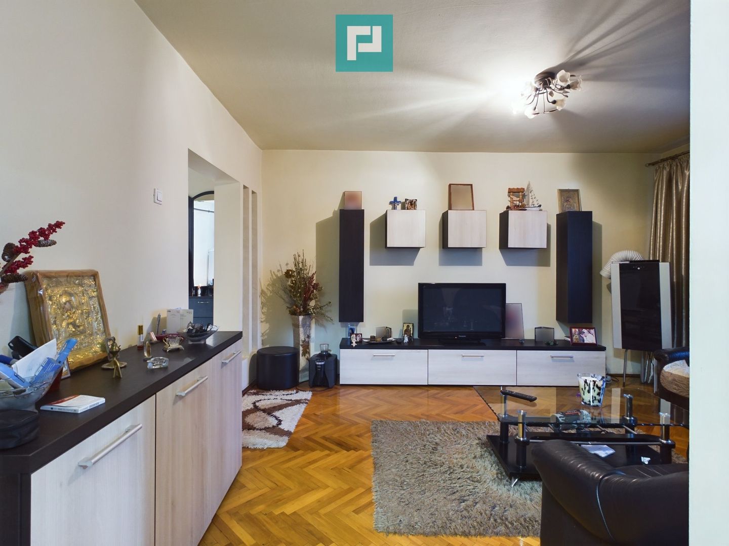 Apartament panoramic cu 4 camere zona 300 - Poză 1