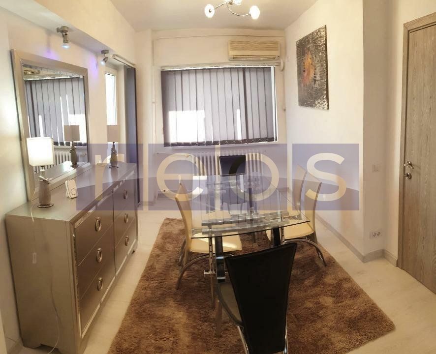 Apartament 4 camere  complet renovat | Piata Romana - Poză 1