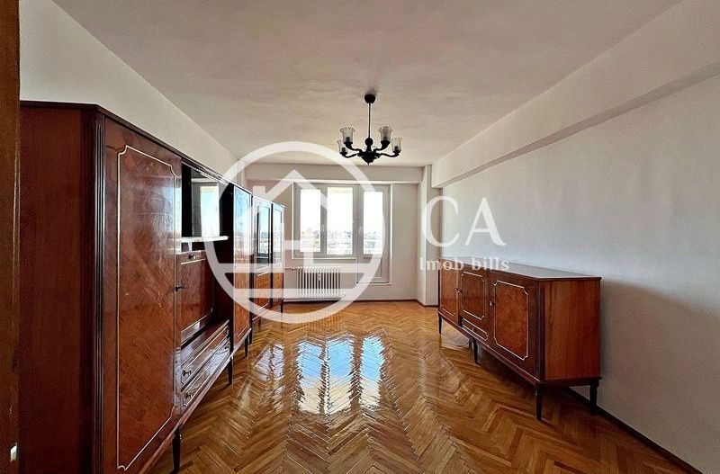Apartament de vânzare cu 4 camere în zona centrală, Oradea - Poză 3