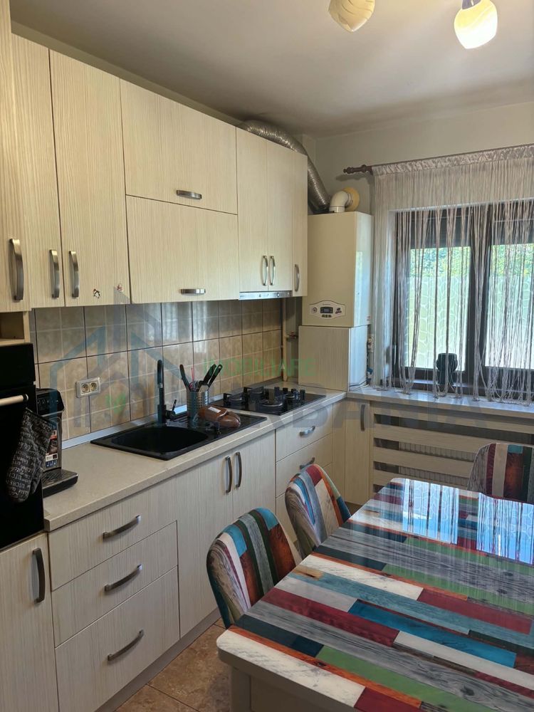 Apartament de închiriat, 2 camere, 42 mp, Valea Adâncă – 2 locuri de parcare incluse - Poză 1