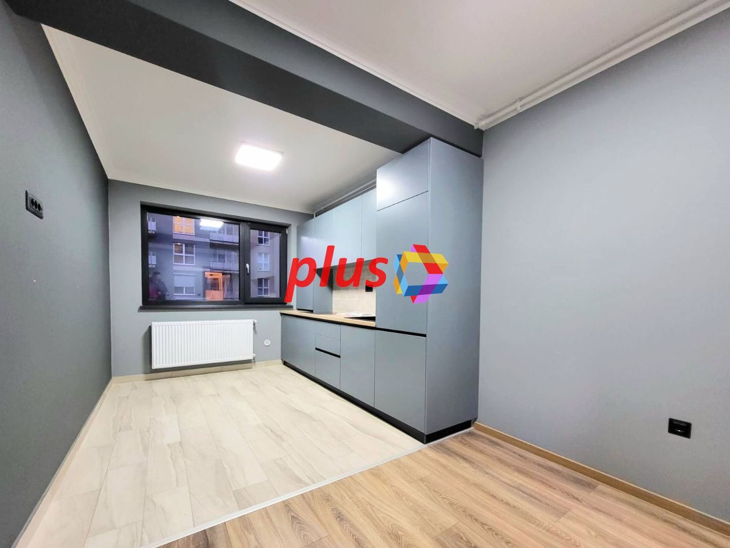 Spatiu birouri de vânzare Brașov - 70 mp - zona Coresi # plus-imo.ro - Poză 6